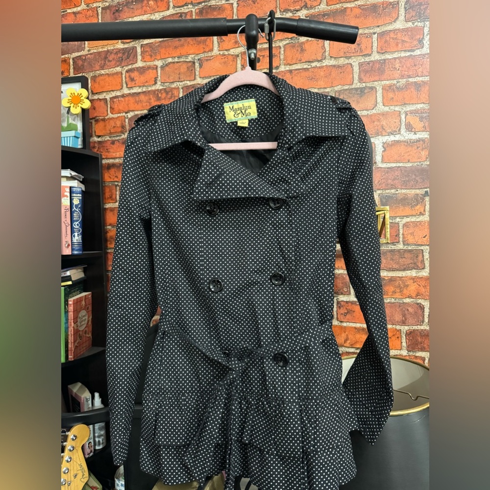 Polkadot Trench Coat Autumn/Winter (Large Size) Used good condition